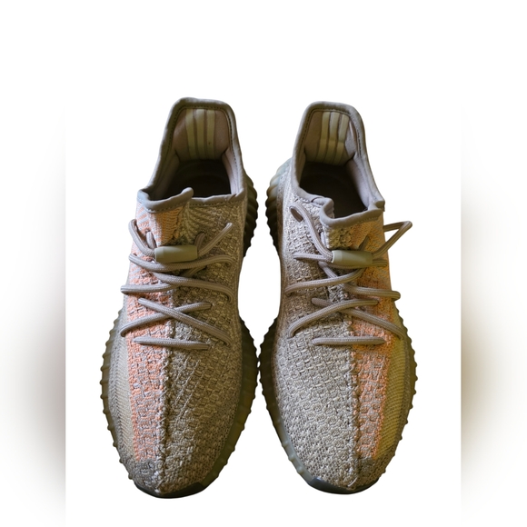 Adidas Yeezy Boost 350 V2 Men 7.5 With Box Authentic - Picture 7 of 14